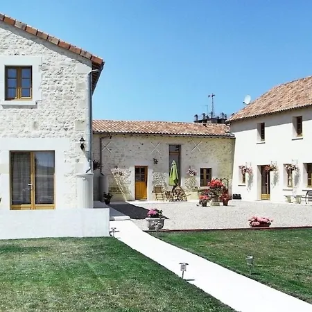 Vakantiehuis Loire Escapes - Fuer Selbstversorger Auf Dem Lande In Frankreich - Ein Fri By Interhome Berrie