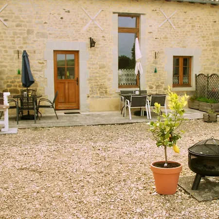 Prázdninový dům Loire Escapes - Fuer Selbstversorger Auf Dem Lande In Frankreich - Ein Fri By Interhome *