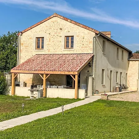Vakantiehuis Loire Escapes - Fuer Selbstversorger Auf Dem Lande In Frankreich - Ein Fri By Interhome