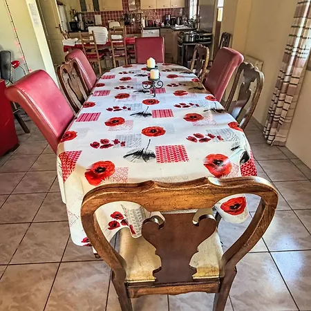 Vakantiehuis Loire Escapes - Fuer Selbstversorger Auf Dem Lande In Frankreich - Ein Fri By Interhome