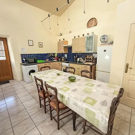 Loire Escapes - Fuer Selbstversorger Auf Dem Lande In Frankreich - Ein Fri By Interhome Vakantiehuis *